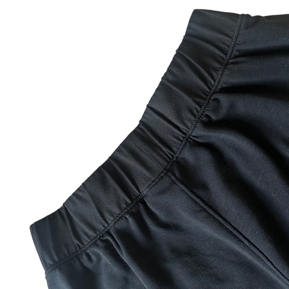 Under Armour Black Athletic Workout Activewear Gym Shorts Loose Fit Size S - Picture 3 of 5